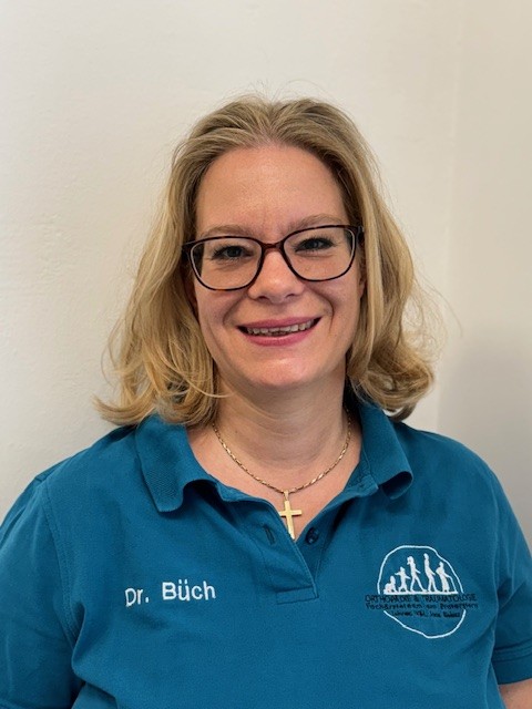 Dr. Sara Büch